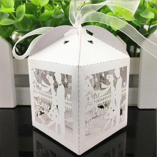 50pcs Bride and Groom Laser Cut Hollow Candy Boxes Wedding Favors Box Gifts With Ribbon Baby Shower Wedding Event Party Supplies