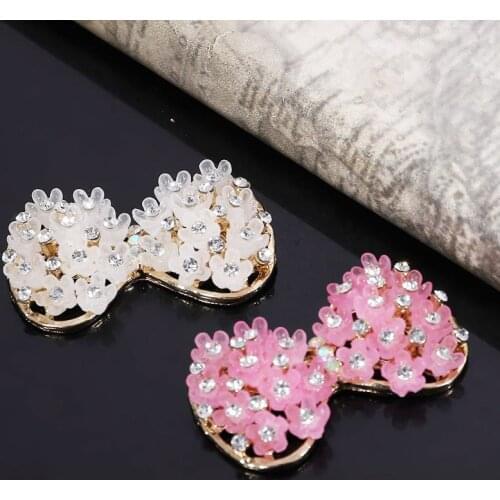 2018New 30Pcs Resin Cherry Flower Rhinestone Bow Buttons for DIY hair accessories or phone case decoration BD35