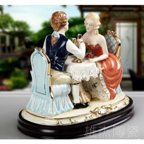 European Romantic Couple Ceramic Figures Arrangement Living Room Bedroom Wedding Room Decoration Wedding Creative Gifts