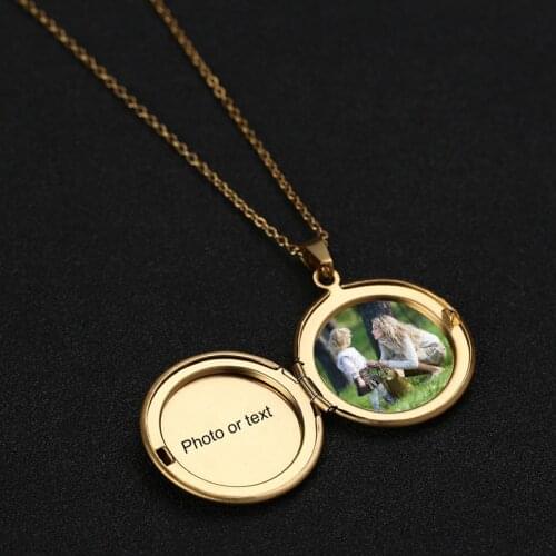 Custom Photo Pendant Necklace Personalized Letter Open Locket Round Necklaces for Women Nameplate Couple Family Mom Gift
