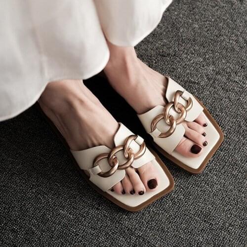Chunky Chain Women Slippers Leather Light Women Sandals Non-slip Pumps Summer Casual Women Beach Shoes Zapatillas Mujer