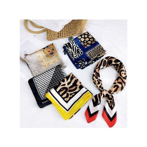 70*70cm New Silk Scarf Small Square Scarf Womens All-match Korean Scarf Neck Protection Temperament Fashion Net Red Scarf