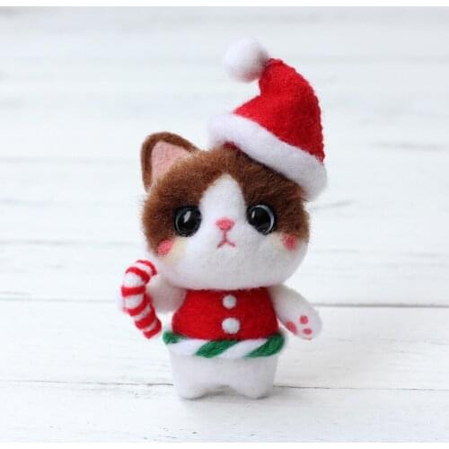 Novelty Cat Felt Craft Kit Wearing Christmas Hat Animal Wool Needle Felting Gift