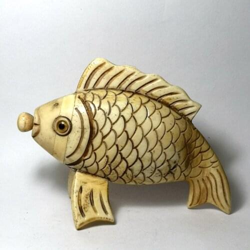 YIZHU CULTUER ART Collection Ornaments Asian China Old Hand Carved Lovely Fish Snuff Bottles Family Decoration