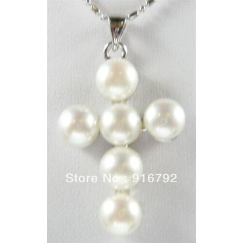 Fashion jewellery white freshwater pearl cross pendant necklace