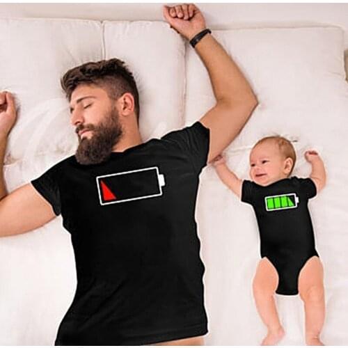 Father and Baby Matching Clothes Like Father Son Shirt Short-sleeved T-shirt Battery Pattern Printing Mother Son Outfits Boy