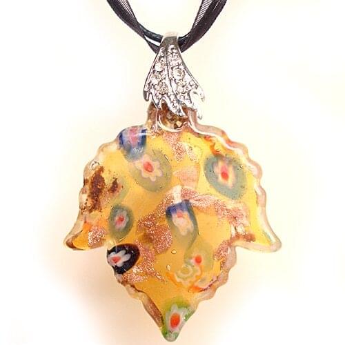 RED SNAKE Leaf Drop Flower Murano Glass Pendant Necklace