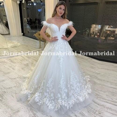 Off Shoulder A-Line Wedding Dresses With Ostrich Feather Shoulders Appliques Sweep Train Lace Up Back Dubai Turkey Bride Dresses