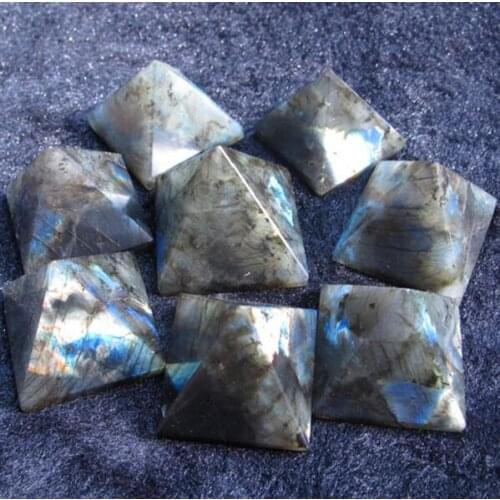 Lucky stone labradorite pyramid decoration beautiful blue moonstone nunatak decoration energy 28mm-35mm