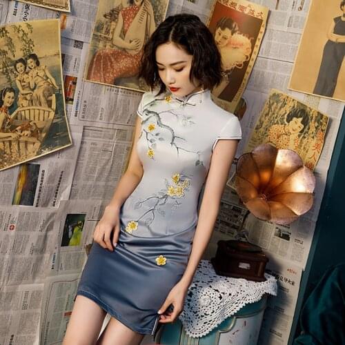 Sheng Coco Gradient Chinese Cheongsam Short Ladies New 3D Flowers Printing Qipao Dress Chinese Oriental Style Silk Qi Pao
