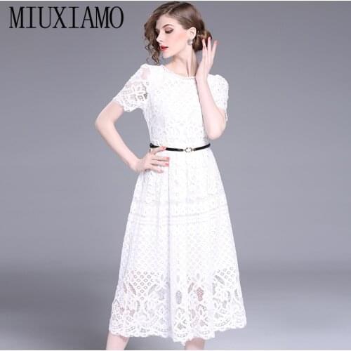 MIUXIMAO 2020 Summer Dress Runway Design Casual Dress Women Short Sleeve Lace Vintage Dress Women Vestido with Belt
