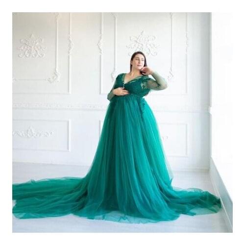 Charming Green Pregnancy Gowns Soft Tulle V Neck Buttons Long See Thru Sleeves Lace With Train Maternity Dresses