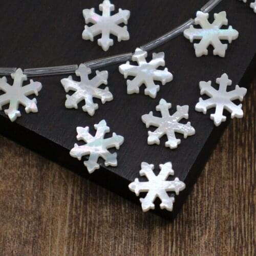 50pcs/lot 12mm Natural snowflake Mother of Pearl shell for DIY Jewelry snowflake Cut MOP Pearl shell Beads
