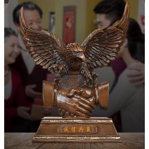 Office furniture good faith cooperation and win-win table decoration handshake grand business opening gifts