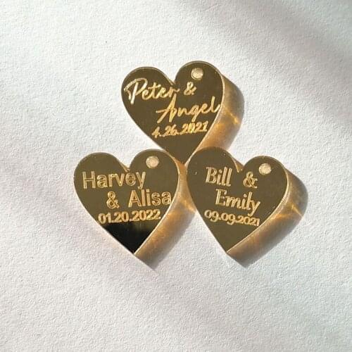 30 Pieces Personalized Engraved Mr & Mrs Silver Acrylic Love Heart Wedding Party Table Centerpieces Decoration Favors Gift Tag