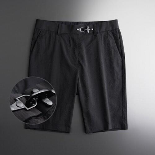 Summer Mens Luxury Vertical Stripe Short Trousers Men Hight Quality Fashion Leisure Sports Knee Length Man Shorts