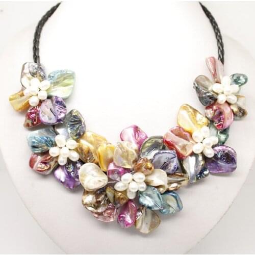 Natural white pearl & Multicolor shell pearl 5 flower pendant necklace 18" long