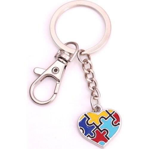 Trendy Key Chain Unisex Heart Shape Pendant Autism Style Jigsaw Puzzle Pattern Design Convenient Zinc Alloy Dropshipping