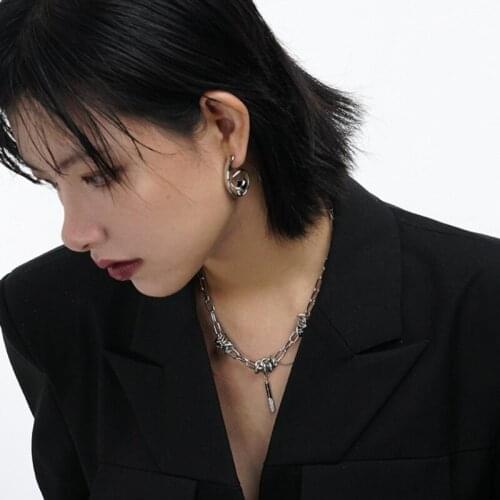 The trend of various creative simple wind metal spiral earrings fashion prom party temperament earrings for women holiday gifts