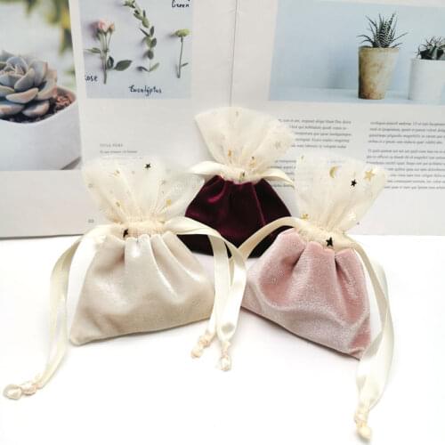 Creative Velvet Yarn Jewelry Pouch Wedding Candy Chocolate Gift Lipstick Bag 10x12.5cm Travel Makeup Bags Mini Beauty Case