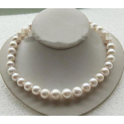 Beautiful 18" 12-13mm natural round white freshwater pearl pendant necklace