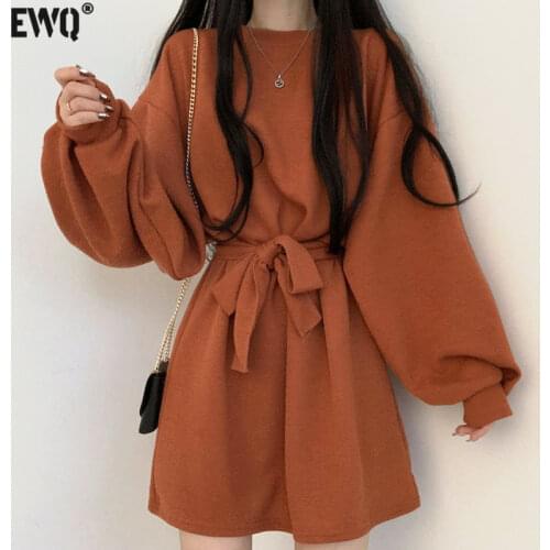 [EWQ] Korean Chic Simple Orange Round Neck Pullover Loose Lace Up Waist Small Lantern Sleeve Knitted Dress Female 2021 16E2693