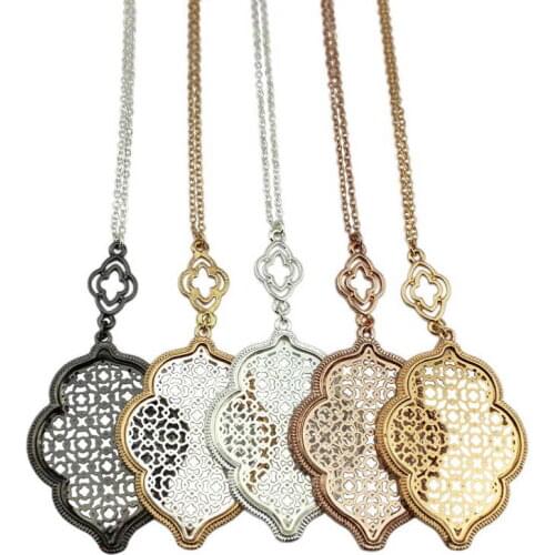 Hot Sale Hollow Teardrop Cut Off Gold Filigree Quatrefoil Statement Necklaces Long Chain Pendant Necklace For Women Jewelry