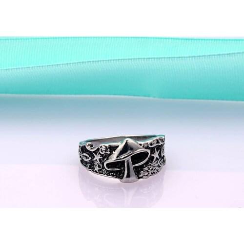 Vintage Wild Mushroom Flower Pattern Rings for Men and Women Retro Punk Statement Ring Nightclub Biker Rings Gift Starry Ring