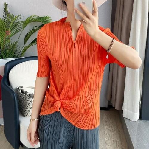 LANMREM Summer 2021 New Pleated Short Sleeve T-shirt V-neck Top Slim Elastic Casual Shirts Female Simple Top 2D3758