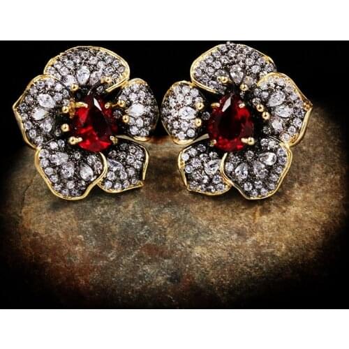 Exquisitely Inlaid Colored Diamonds Rose Red AAAA Zircon Crystal Flower Earrings Earrings 925 Silver Non-allergic Flower Jewelry