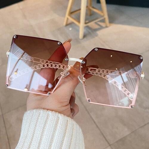 Oversized Sunglasses Women Luxury Designer Trend Square Sun Glasses Classic Eyewear for Lady Metal Frame Lunette De Soleil Femme