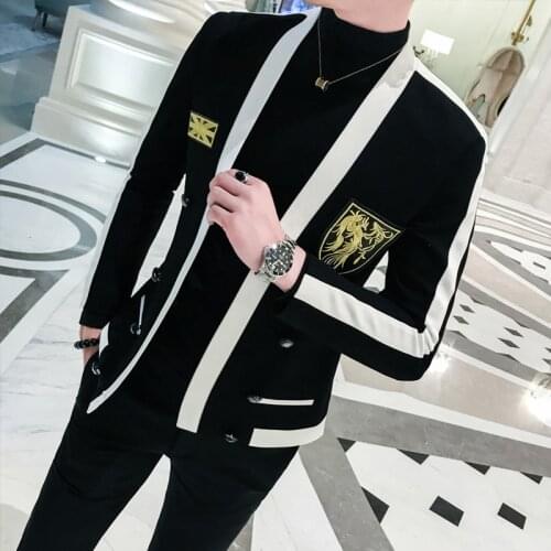 Black White Stripe Blazer With Gold Embroidery Slim Fit Stage Costumes For Singers Mens Wedding Prom chaqueta de vestir hombre