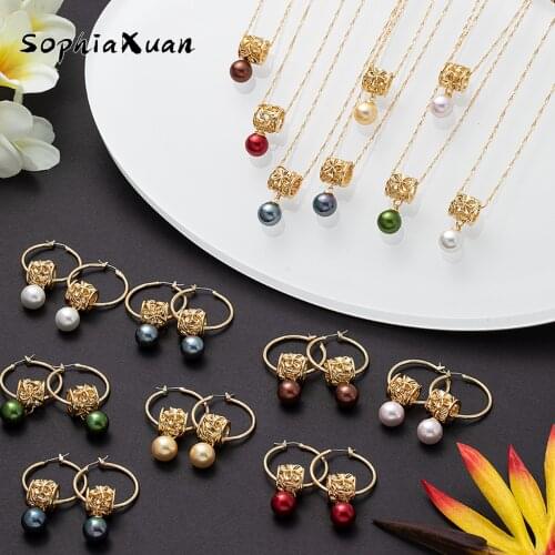 Sophiaxuan Fashion Jewelry Sets Hawaiian Pink color Pearl Gold Polynesian Flower Pendant Necklaces Hoop Earrings Set for Women