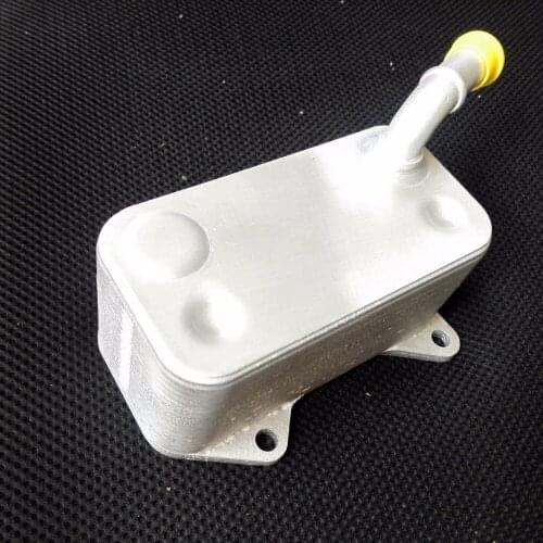 Engine Oil Cooler For AUDI A4 Volkswagen VW Eos GTI Jetta Passat 2.0 06D117021C
