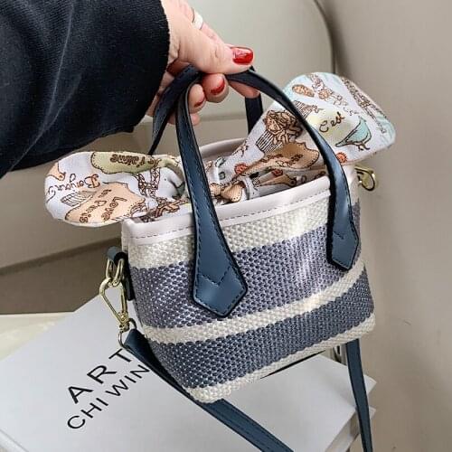 Casual Striped Straw Women Handbags Rattan Small Bucket Bag Wicker Woven Shoulder Crosssbody Bags Summer Beach Mini Tote Purses