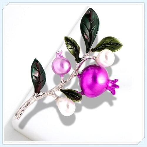 Vintage Enamel Pomegranate Pin Brooches For Women Alloy Fruits Casual Weddings Brooch Pins Gifts Mom Gift Simple Accessories