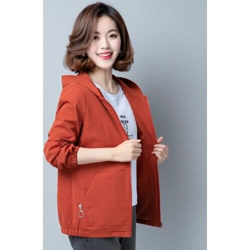 2021 Spring Jacket Short Womens Trench Coat Lining Inside Hooded Womens Autumn Coat Fashion Zipper Windbreaker Manteau Femme