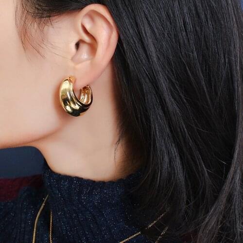 SRCOI Minimalist C Shaped Thick Tube Round Circle Earrings Hiphop Rock Metal Chunky Huggie Earrings For Women Zinc Alloy Bohemia