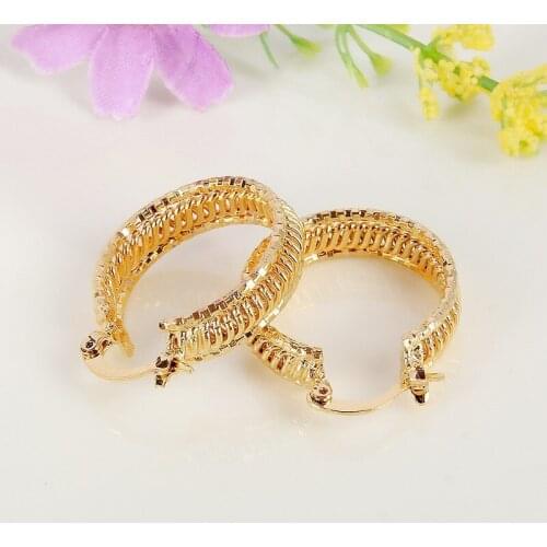 2pairs Trendy New Females Gold Hoop Huggie Earrings For Womens Vintage Jewelry Pendientes Round Cute Braided Wholesale