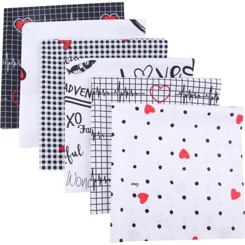 6Pcs 25*25cm Heart Printed Patchwork Fabrics Doll Handmade Accessories Floral Cotton Fabrics For DIY Handmade Accessories