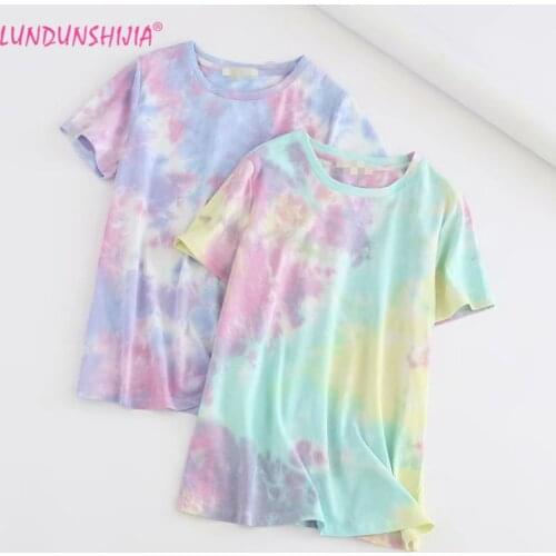LUNDUNSHIJIA 2020 New Arrival Summer Women Fashion Gradient Colors Tees Top O-Neck Short Sleeve Loose T-shirts For Women
