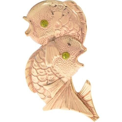 CINDY XIANG Fashion Koi Brooch Pins Cute Sea Animal Goldfish Brooches Lapel Fish Badge Kid Gift Friend Party Jewelry Accessories