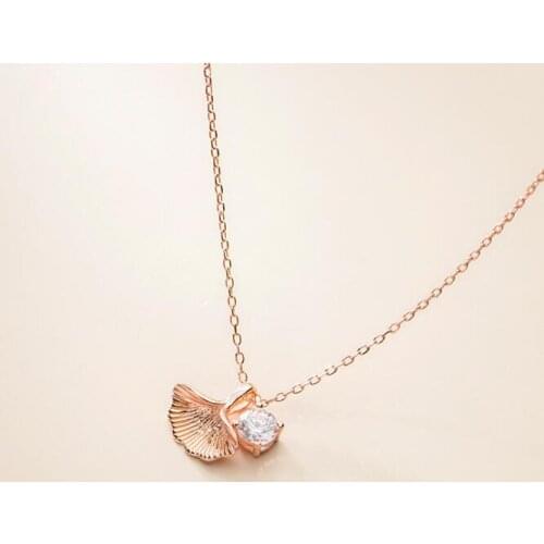 Leaf Style 925 Silver Pendant Necklace with Cubic Zirconia