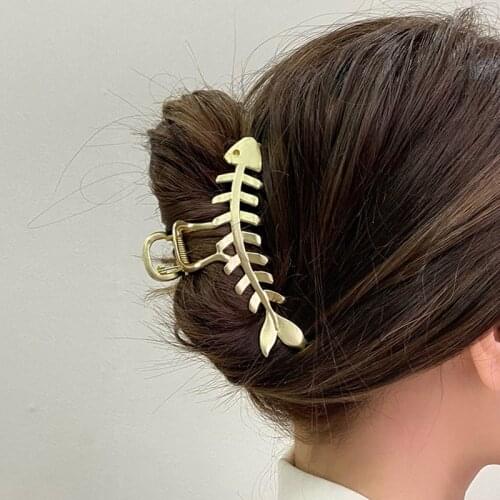 TARCLIY New Creative Fish Bone Metal Hairpin Simple Temperament Claw Clip Women Fashion Alloy Hair Accessories 2021 Summer