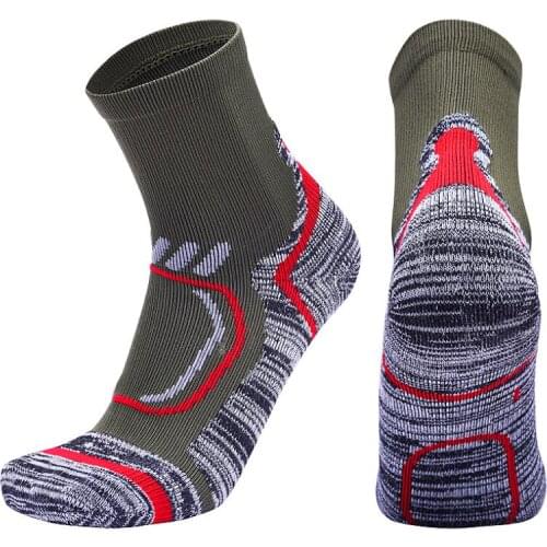 5Pairs Boys Sport Socks Outdoor Hiking Socks Men Socks Sweat Absorbing Basketball Football Baseball Volleyball Socks 39-46