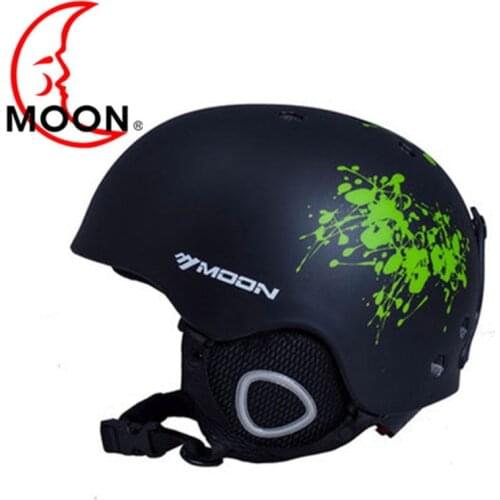 MOON Skiing helmet audlt&kids Universal Snowboard Skateboard Skiing Equipment Integrated outdoor sports helmet helmet 4