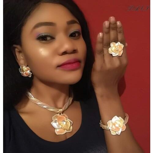 Fani 2020 Dubai gold colorful Jewelry Sets Nigerian women wedding jewelry set Wholesale statement women Costumed jewelry set