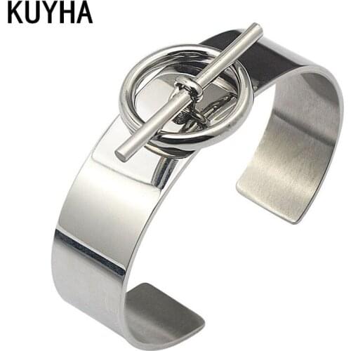 Round Locked Pendant Bangle & Bracelet with Charms Men/Women Couple Engravable Laser Bracelets Fashion