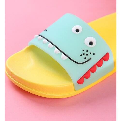 A family of three childrens slippers in summer cartoon boy girl antiskid Baby Slippers breathable lightweight wear-resistant