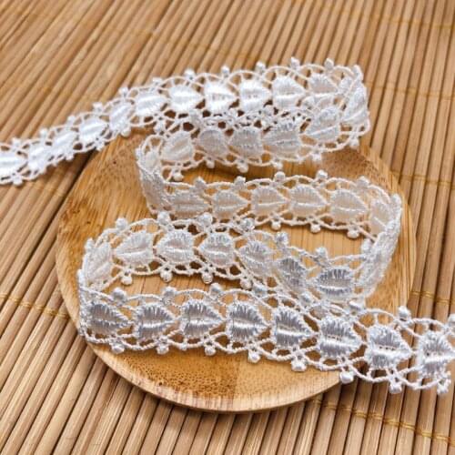 1Yards High Quality Lace Fabric Embroidery Love Lace Material Ribbon 1.5cm White Lace Sewing Collar Cotton Trim dentelle T06